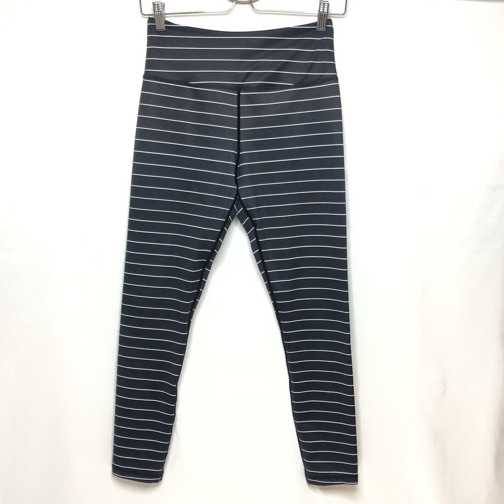 Zyia Active Womens MEDIUM Light and Tight Leggings Capri Black White Stripe
